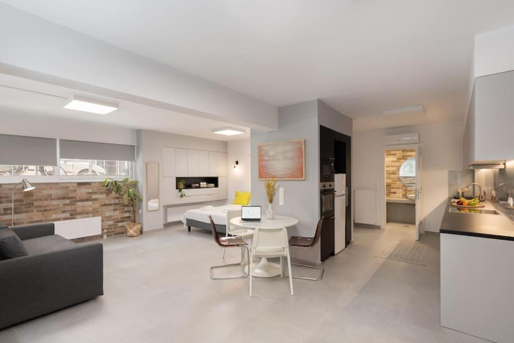 Stylish Studio Downtown Atene Esterno foto